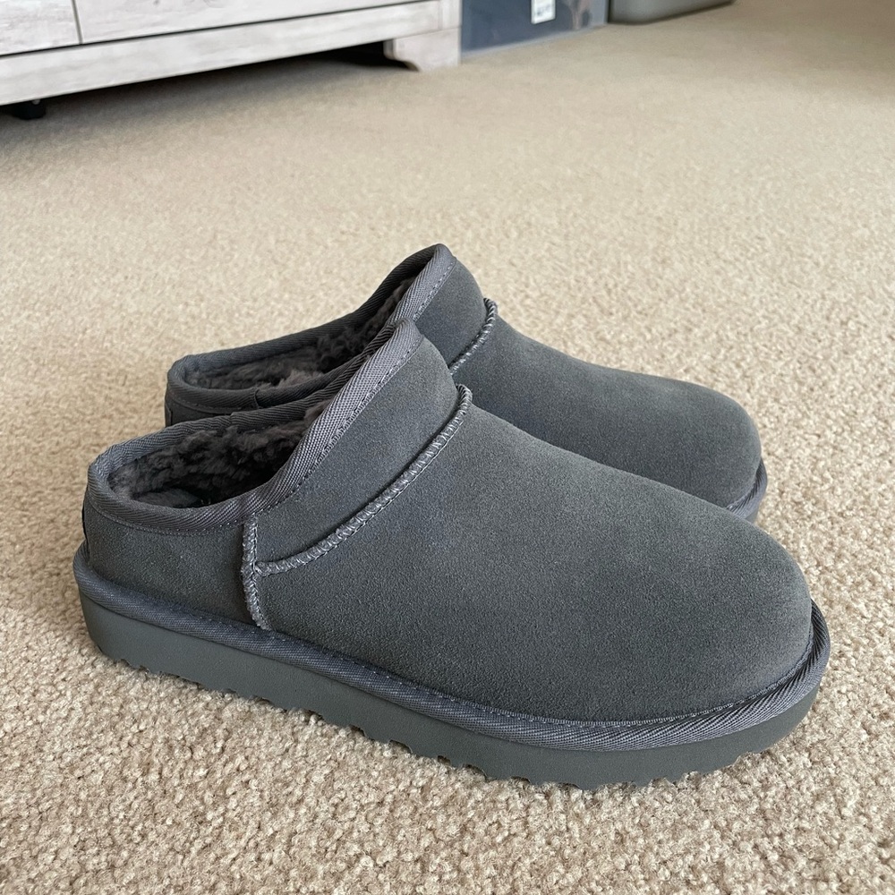 Women’s Gray UGG Slippers